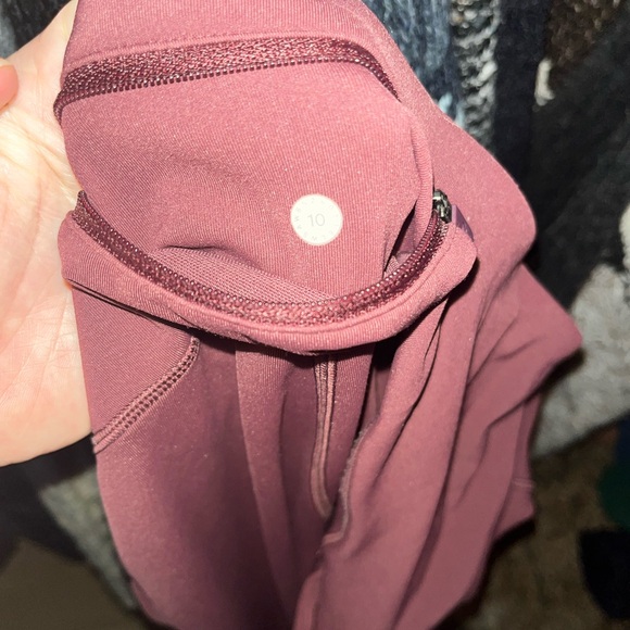 Lululemon Burgandy Legging - Picture 2 of 2